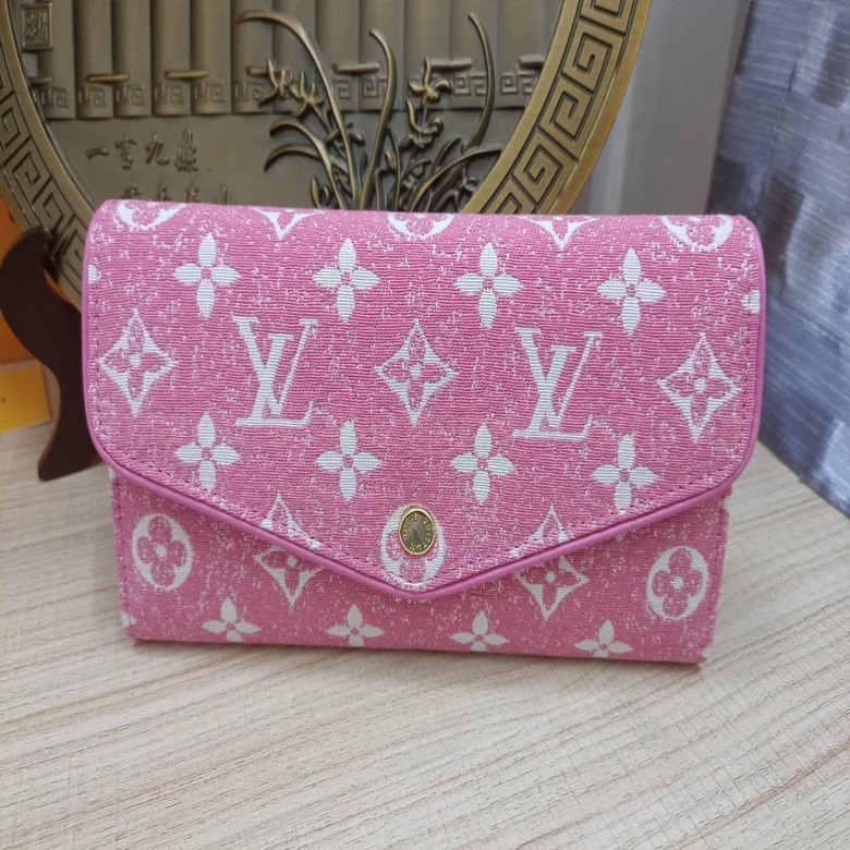 LV Wallets 57